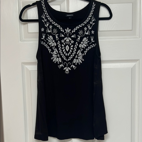 Torrid Black Embellished Sleeveless Tank Top - Picture 1 of 5